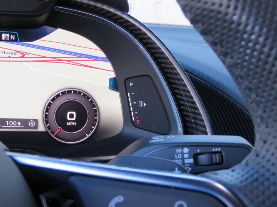 Панель приборов Audi R8 RWS 2018 года  (фото 46 из 70)